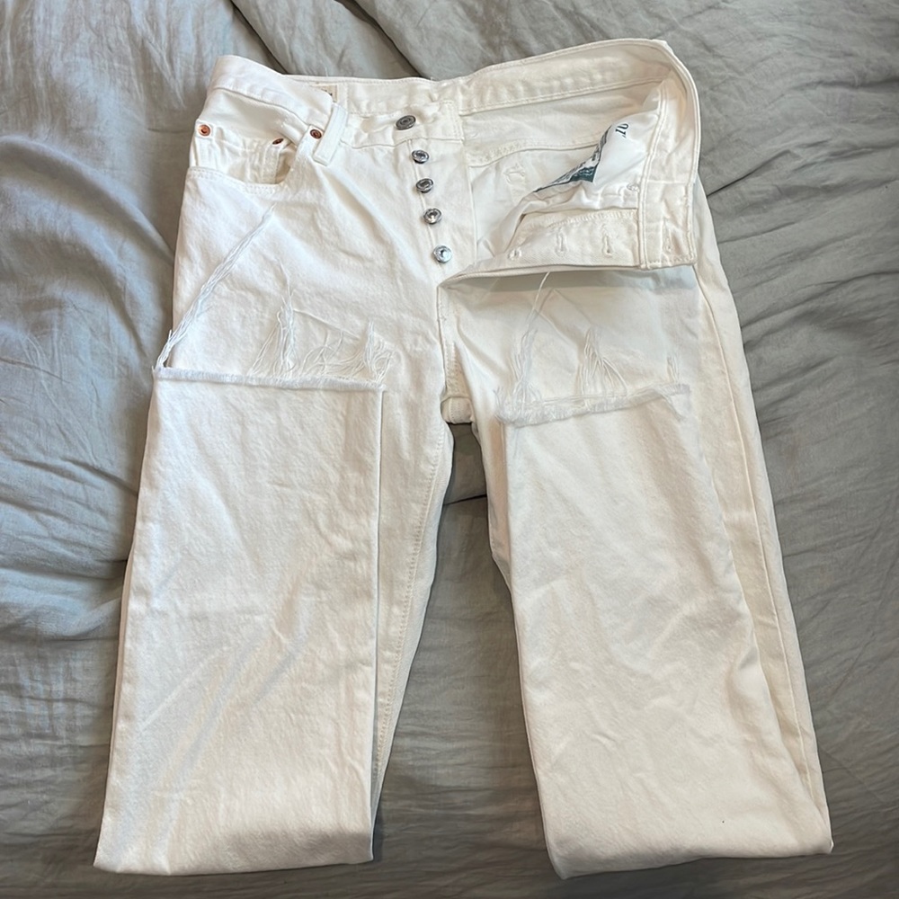 Levi’s 501 cream color